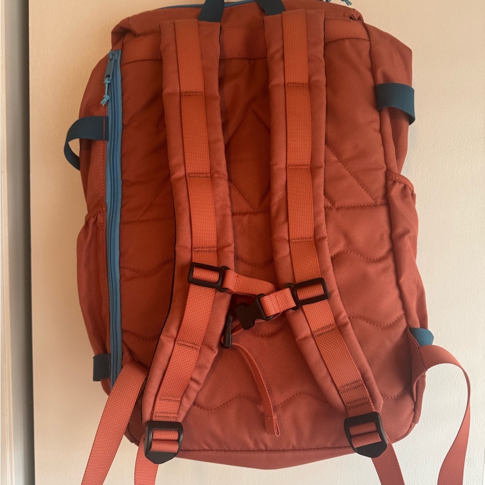 Rust Backpack - Picture 4 of 4